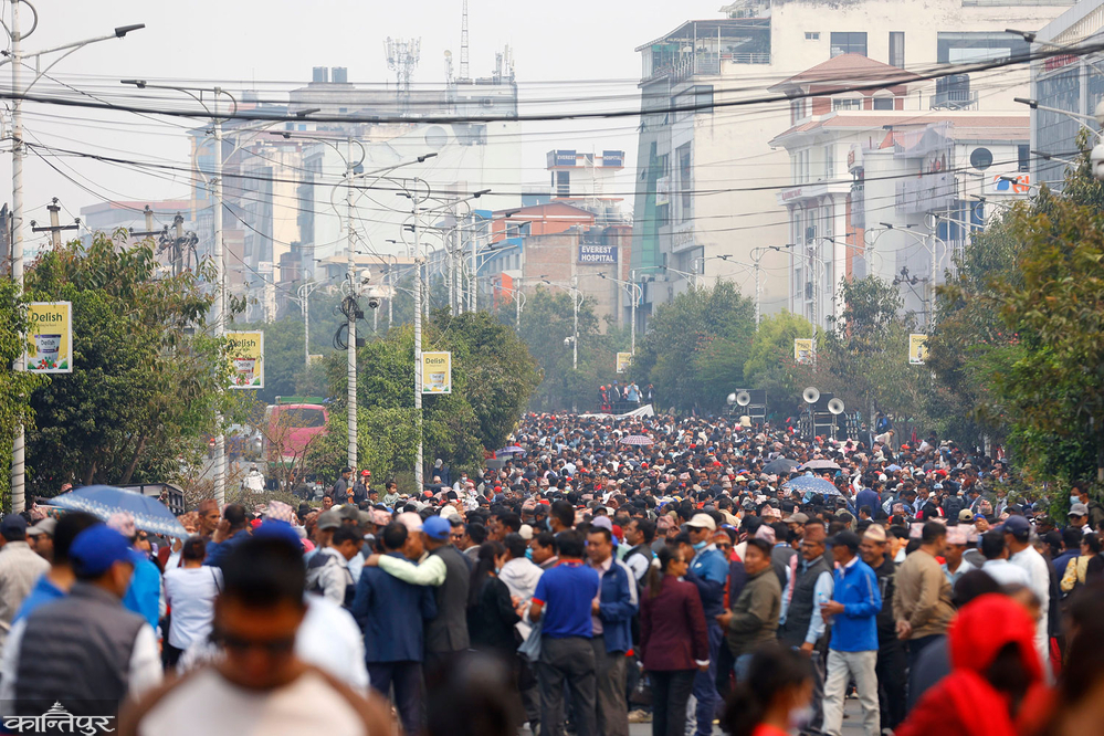 Teachers still on the streets for the fourth day, refused to talk