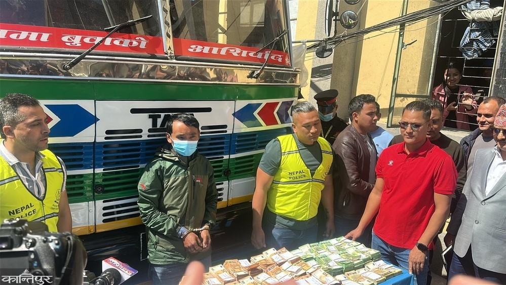 Lama, who was caught with 25 crores, spent 5 years in jail for gold smuggling