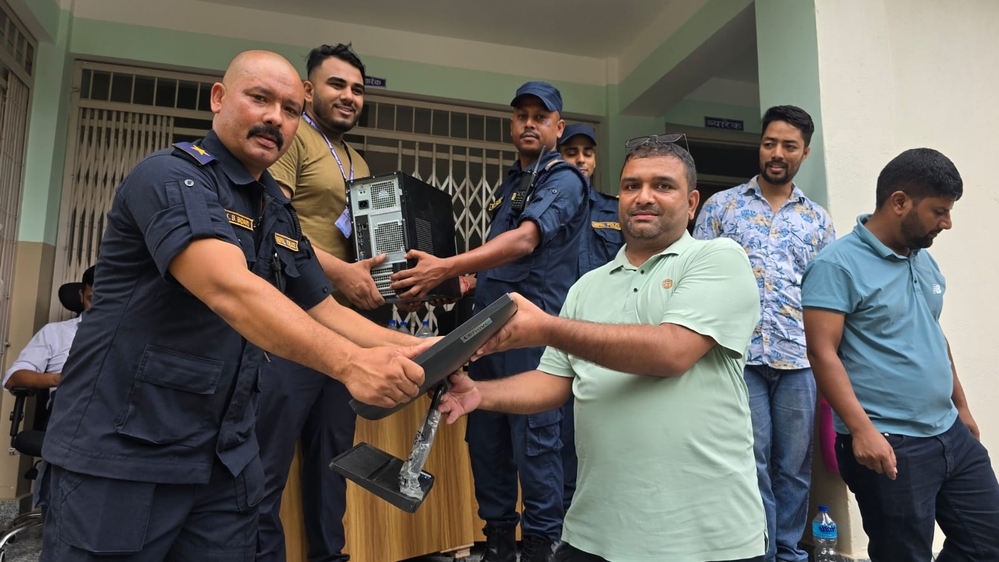 The police handed over the items looted during the protest to the relevant office